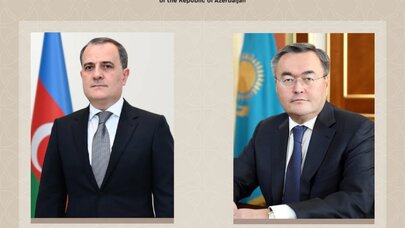 Azərbaycan və Qazaxıstan XİN rəhbərləri telefonla danışdı