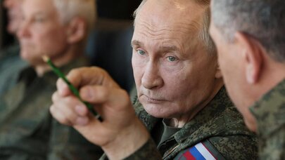 Putin orduya əmr verdi: Kiyevə hücumlar dayandırılsın!