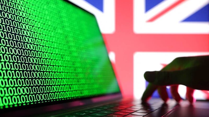 Britaniya şokda: Mühüm məmurların şəxsi məlumatları internetə sızdırıldı