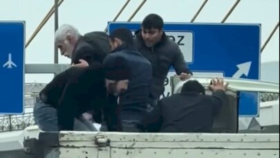 Aeroport yolunda dəhşətli anlar: Yaşlı kişi belə xilas edildi - FOTOLAR