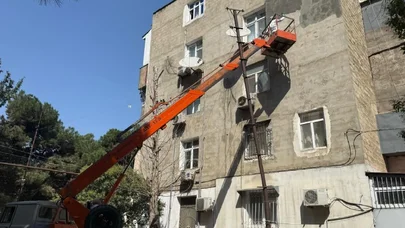 Yasamalda qəzalı eyvanlar və köhnə fasadlar təmir edilir -  FOTOLAR