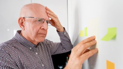 Alzheimer xəstəliyinin yeni səbəbi aşkarlandı