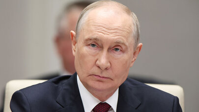 Putin: "Dünyanı "çiçəklənən bağ"a və "vəhşi cəngəlliyə" bölməyə öyrəşənlər..."