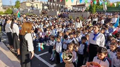 Xankəndi, Xocalı və Ağdərədə 179 şagird birinci sinfə getdi - FOTO