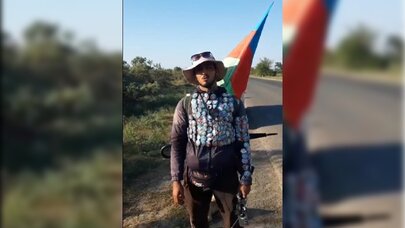 Şəhidlərin xatirəsi üçün bütün Azərbaycanı piyada gəzir - Video