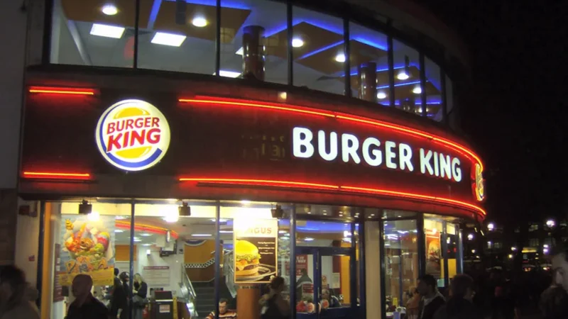 "Burger King"də böhran: İşçilər 2 ildir maaşlarını ala bilmirlər