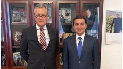 Hikmət Hacıyev və Almaniya səfiri ikitərəfli əməkdaşlığın perspektivlərini müzakirə etdi