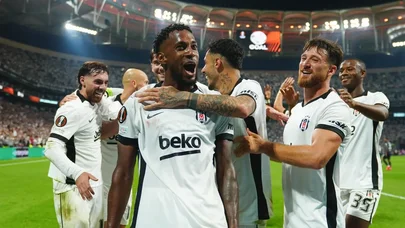 "Beşiktaş" "Marsel"i, "Yuventus" "Neymegen"i darmadağın etdi
