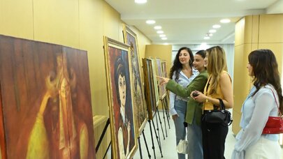 Xankəndidə Türk dünyası qadın rəssamlarının sərgisi təşkil olundu - FOTO