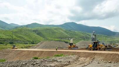 Ağdam-Xankəndi dəmiryol xəttinin tikintisi 48% başa çatıb