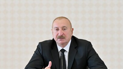 Prezident müşavirə keçirdi