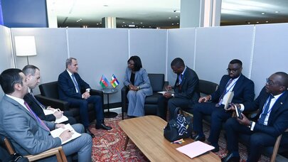 Azərbaycan və Mərkəzi Afrika Respublikası arasında kommünike imzalandı