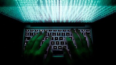 Minlərlə FBI agentinin məlumatları oğurlanıb - Hakerlərdən şok iddia