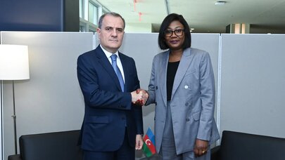 Ceyhun Bayramov Mərkəzi Afrikalı həmkarı ilə görüşdü