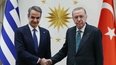 Mitsotakis ritorikanı dəyişdi: Yanaşı yaşamaq bizim taleyimizdir