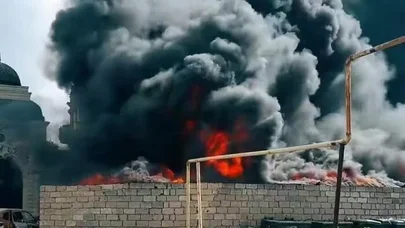Bakıda anbarda güclü yanğın başladı - VİDEO