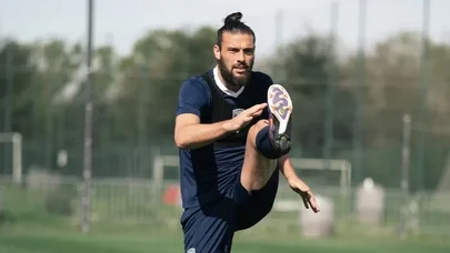 Məşhur futbolçudan şok etiraf: Cinsi təcavüzə məruz qalıb