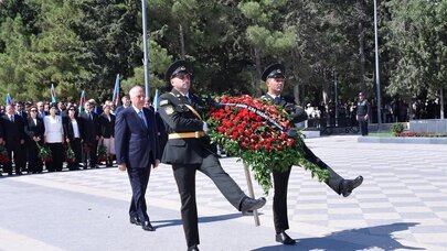 Sumqayıtda şəhidlərin xatirəsi ehtiramla yad edildi - Foto