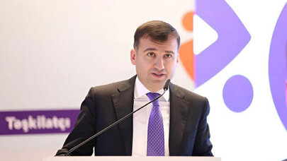 Müşavir vəzifəsindən çıxdı