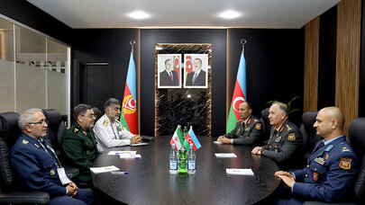 Azərbaycan və İran arasında hərbi sahədə əlaqələr müzakirə edildi