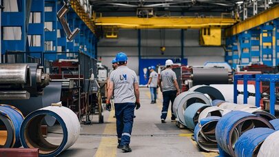 “Unimetal” zavodunda bədbəxt hadisə: İşçinin 3 barmağı amputasiya olundu
