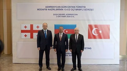 Şuşada müdafiə nazirlərinin üçtərəfli görüşü keçirildi - VİDEO