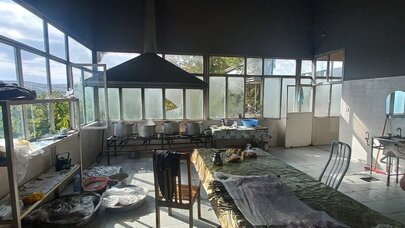 Şamaxıda şadlıq sarayında saxta araqlar aşkarlandı