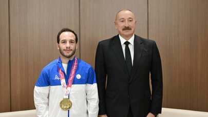 İlham Əliyev dünya çempionu ilə görüşdü: Bütün xalqımızı sevindirmisən