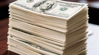 Tramp administrasiyası 180 milyard dolları geri qaytarmağa məcbur oldu