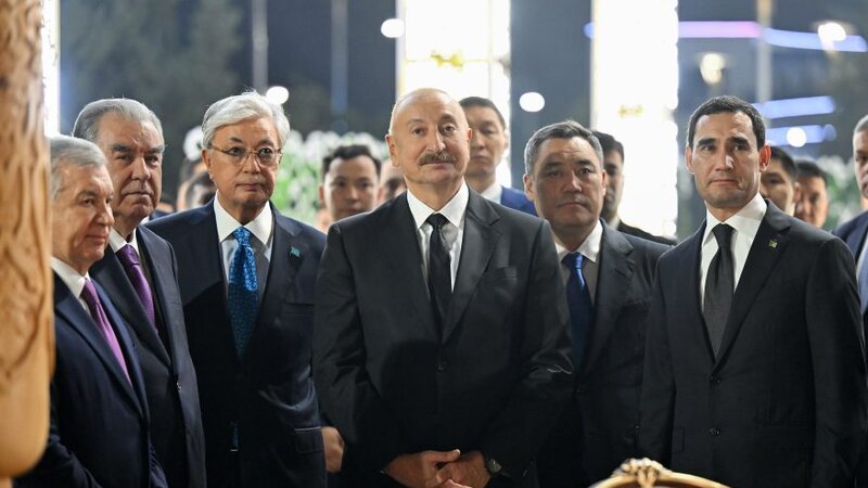 İlham Əliyevin Türkmənistana səfəri: Xəzər sahillərində strateji birlik
