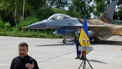 Ukrayna yaxın günlərdə F-16 üçün döyüş sursatları alacaq