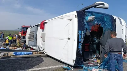 Dəhşətli qəza: 11 ölü, 27 yaralı var