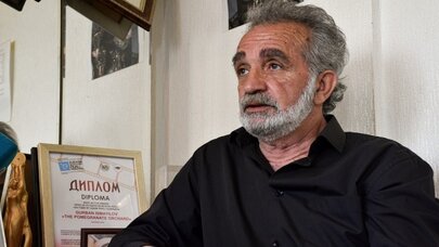 Xalq artistinin məktəbli geyimi və hicabla bağlı sözləri gündəm oldu