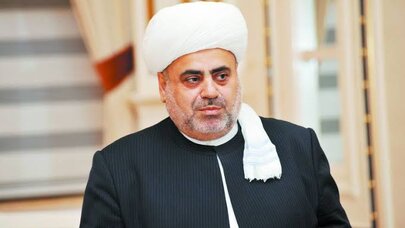 "Azərbaycanda din dövlətdən, məktəb də dindən ayrıdır" - Allahşükür Paşazadə