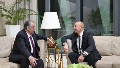 İlham Əliyev Tacikistan Prezidenti ilə görüşdü
