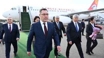 Qırğızıstan Prezidenti Azərbaycana səfərə gəldi