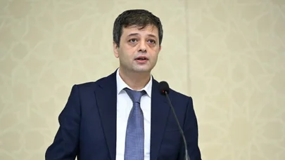 Vüqar Zifəroğlu Mətbuat Şurasının sədri seçildi