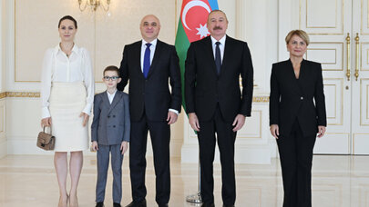 Yeni səfir ailəsi ilə Prezidentin qəbulunda - FOTO