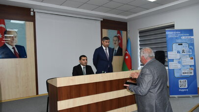 Yasamal RİH başçısı sakinlərlə görüşdü - FOTO