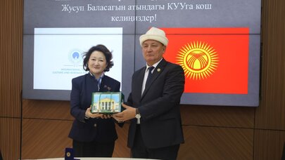 Qırğızıstanda Türk İrsi Mərkəzinin yeni konsepsiyası müzakirə olundu