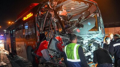 Türkiyədə avtobus qəzası: 24 nəfər xəsarət aldı