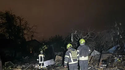 Kiyevə kütləvi raket hücumu: Xəstəxanaya, metroya və körpüyə ziyan dəydi - Yaralılar var