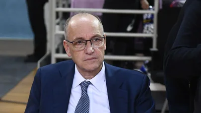 Federasiya prezidenti həbs edildi: Hakimin üzərindən 820 min dollar tapıldı
