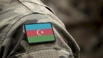 Hərbçilərlə bağlı qanunda dəyişiklik: Bir il uzadılma nəzərdə tutulur