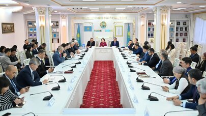Astanada ikicildlik “Türkistan” ensiklopediyası təqdim olundu - FOTO