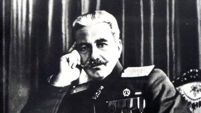 Ermənistanda radikalları qəzəbləndirən olay: Andranikin mozaikası məktəbdən söküldü