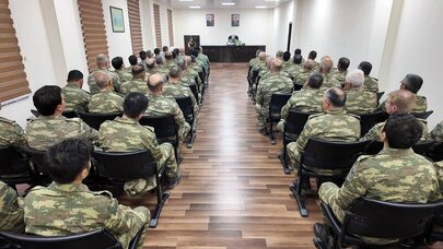 Azərbaycan Ordusunda ehtiyatdan çağırılan hərbi vəzifəlilərin təlim toplanışları başa çatdı