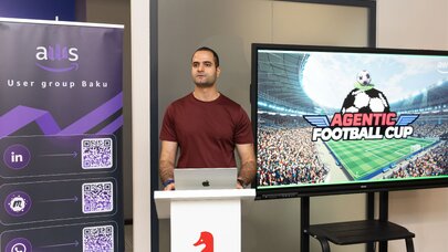 Süni intellektlə idarə olunan 32 komanda virtual futbol meydanında mübarizə apardı