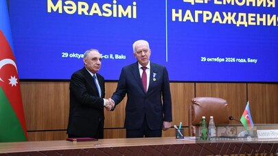 Kamran Əliyev Rusiyanın baş prokurorunu yubiley medalı ilə təltif etdi