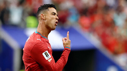 “Qızıl top”un bütün dövrlər üzrə qalibi seçilən ronaldo azarkeşlərə belə təşəkkür etdi